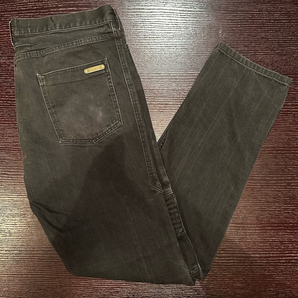 Men’s Givenchy black tapered style relaxed denim jeans size 38
